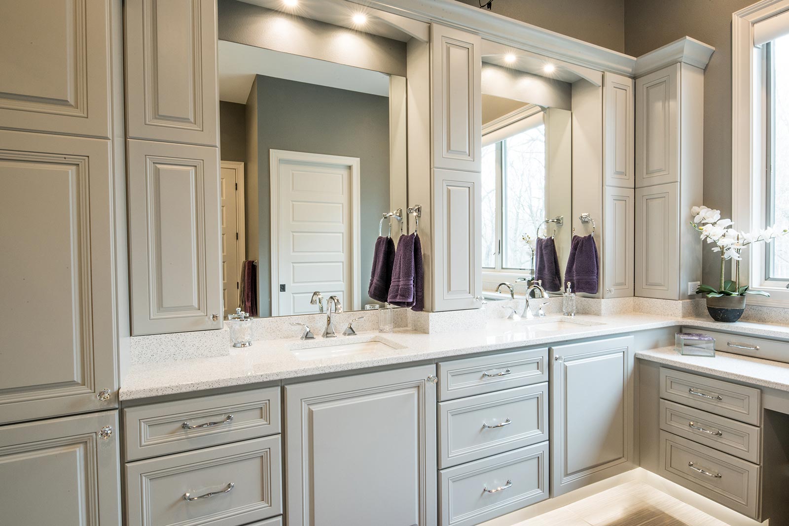 Double sink Bathroom Vanities Double sink Bathroom Vanities